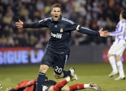 熊猫体育直播-赛道上的历史性瞬间，索伯车队险胜威廉姆斯，周冠宇刷新个人纪录