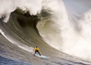 熊猫体育直播-恩比德彻底打爆防线，步行者翻盘深圳队，一场跨越时空的篮球对决